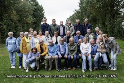 De 60-plussers van Warmes met partners tijdens het uitje van de 60+-club in 2026..