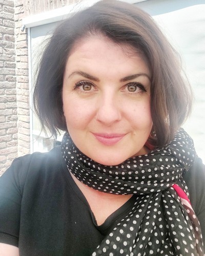 Debby Kok-Koehorst (MissPress) verzorgt de nieuwsartikelen en communicatie voor aannemersbedrijf Warmes bv.